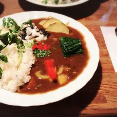 薬膳カレーじねんじょ 谷中店