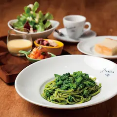 カフェ テルツィーナ