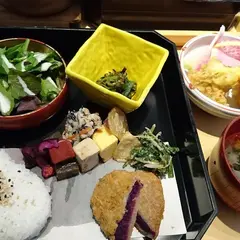 京 お野菜バル めい