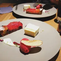 CAKE STAND（ケイクスタンド）