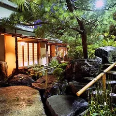 石亭