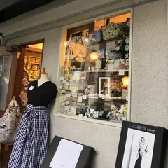 元町山手の雑貨店 Voyage