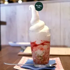 生クリーム専門店 Mou Mou Cafe (モーモーカフェ) アスナル金山店
