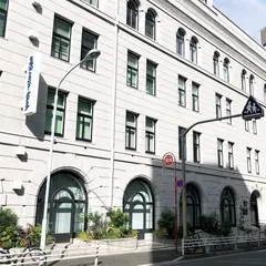 日証館