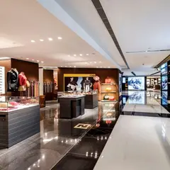 T ギャラリア 香港 by DFS カントンロード店