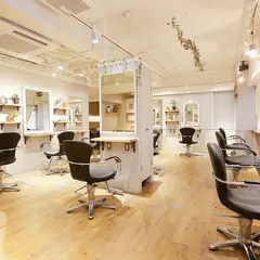 L'atelier Brocante 新宿西口店