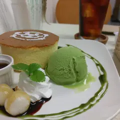 カワウソと過ごすカフェ little otter
