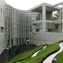 名古屋市美術館