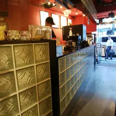 ヘンリーズ バーガー 秋葉原