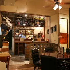 洋食酒場トトロ