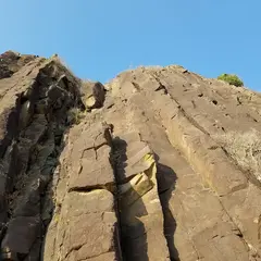 立岩