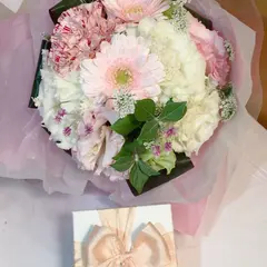 イズ 銀座店 | 銀座 結婚指輪・婚約指輪 オーダーメイド