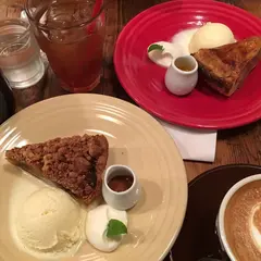 GRANNY SMITH APPLE PIE & COFFEE 青山店 (グラニースミス アップルパイ&コーヒー)