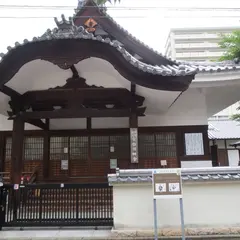 秋山真之像