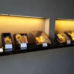 リストワールヤマモト