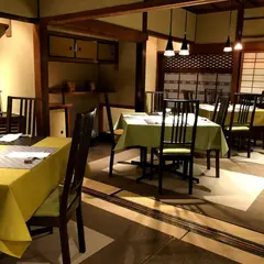 フレンチオモヤ french o mo ya 奈良町店