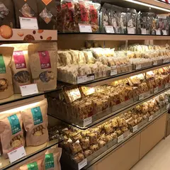 Kee Wah Bakery