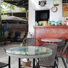 Cà Phê Ven Hồ