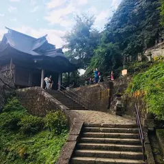 宝珠山立石寺