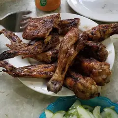 ビンミン ローカル焼鳥