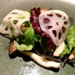 中勢以 月（にくづき）