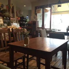 ＳＯＮＧ ＢＥ ＣＡＦＥ