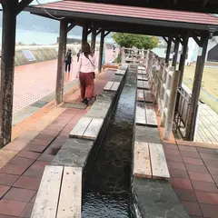 日本一長い足湯ほっとふっと１０５