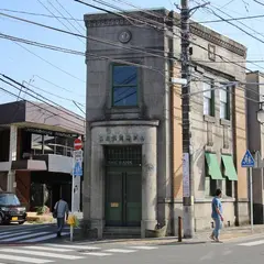 ザ・バンク
