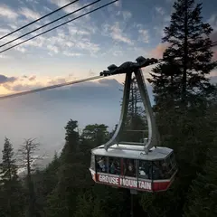 グラウス山