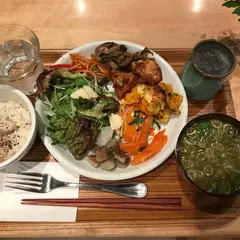 クレヨンハウス 広場 東京店