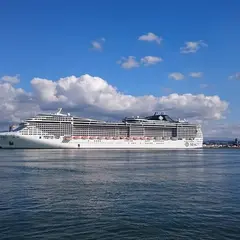 秋田港