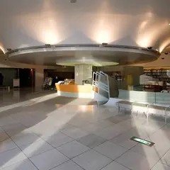 宮崎県立美術館