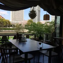 BBQ Lounge CRIB