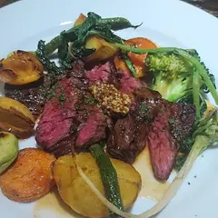ん bistro