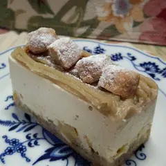 ピノン