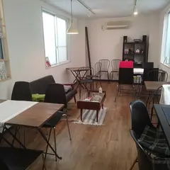 ROUND POINT CAFE