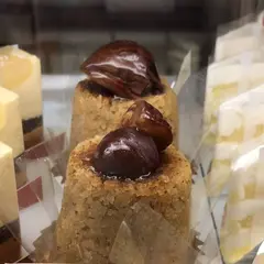 クレマスイーツ