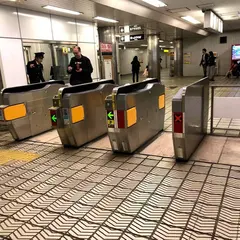 四ツ橋駅