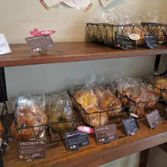 HIGU BAGEL & CAFE