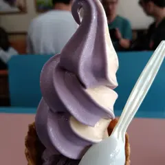 ブルーシールパーラー大湾