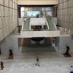 北九州市立美術館