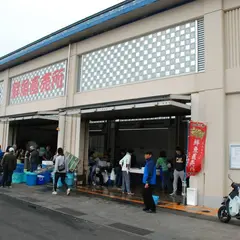 片瀬漁港直売所