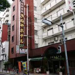 きぬやホテル