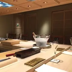 鮨 薪介