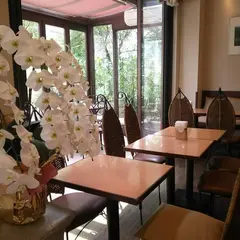 デリチュース 箕面本店