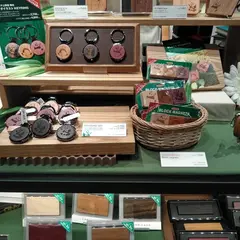 Hacoaダイレクトストア パルコヤ上野店
