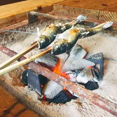 囲炉裏やましげ【鍋料理・バーベキュー・川魚料理/個室/予約優先/湯の山/飲み会・ランチ・各種宴会/菰野】