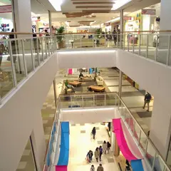 マークイズ静岡