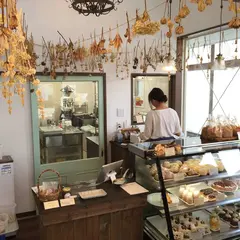 小さな洋菓子店 Spoon