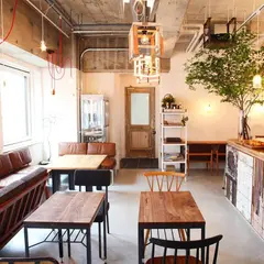 カフェ ウォール